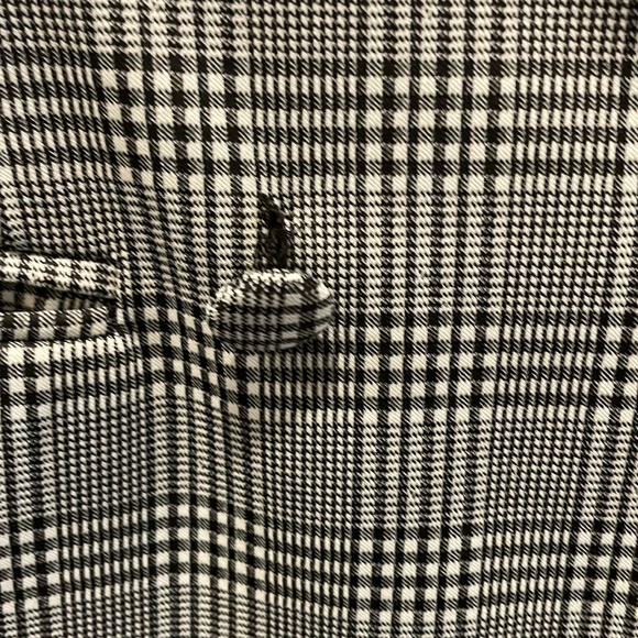Black and White Plaid Blazer - Picture 8 of 10